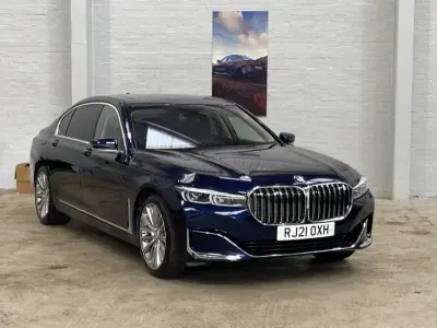 Used BMW 745e Comfort Edition 389 HP (286 kW) 2021 Tanzanite blue Sedan
