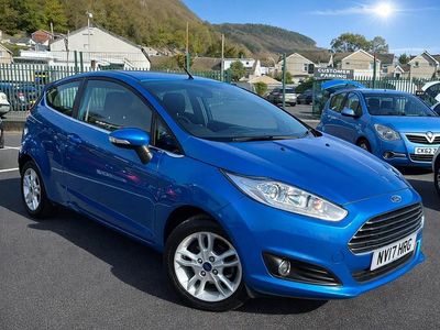 Used Ford Fiesta Zetec 82 HP (60 kW) 2017 Blue Hatchback