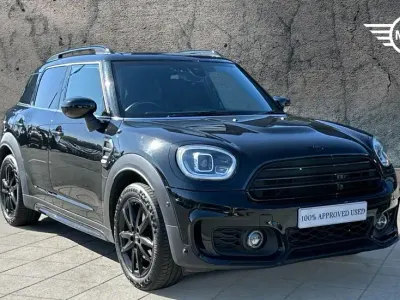 Usado Mini Cooper Countryman Sport 134 HP (98 kW) 2022 Preto SUV