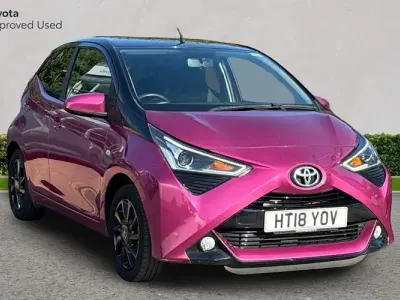 Used Toyota Aygo X-cite 72 HP (52 kW) 2018 Purple Hatchback