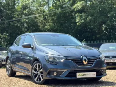 Used Renault Mégane Dynamique 110 HP (80 kW) 2017 Grey Hatchback