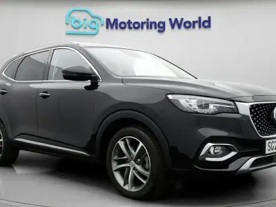 Used MG HS Exclusive 162 HP (119 kW) 2023 Black SUV