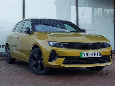 Used Vauxhall Astra 114 kW (156 HP) 2024 Yellow Hatchback