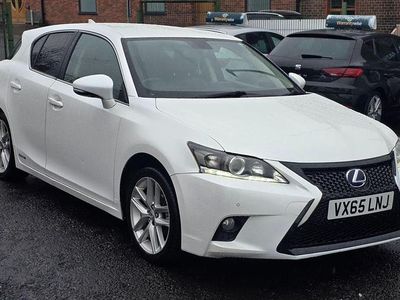 Used Lexus CT200h Luxury Line 2015 White Hatchback