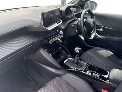 Second-hand Peugeot 208 GT 101 CP (74 kW) 2022 Alb Hatchback