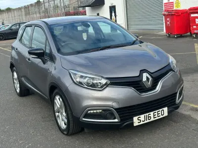Used Renault Captur Dynamique 90 HP (66 kW) 2016 Grey SUV