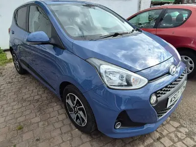 Used Hyundai i10 Premium 66 HP (48 kW) 2017 Blue Hatchback