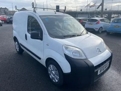 Usado Citroën Nemo 75 CV (55 kW) 2011 Blanco Monovolumen