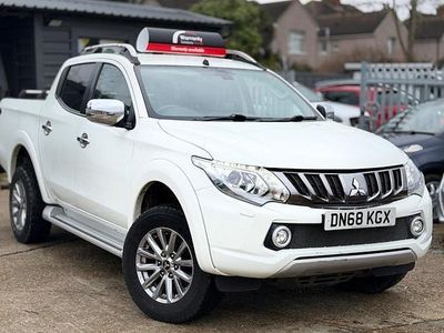 Used Mitsubishi L200 181 HP (133 kW) 2018 White Pickup