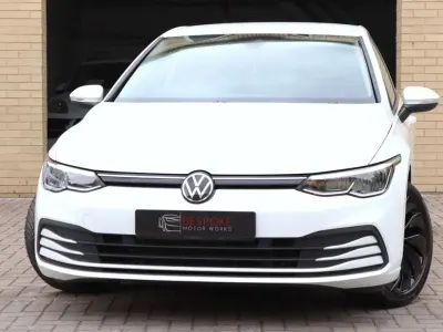 Used VW Golf VIII Life 2023 White Hatchback