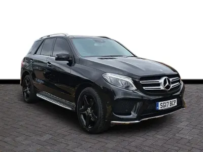 Käytetty Mercedes GLE250 AMG line 2017 Musta Katumaasturi