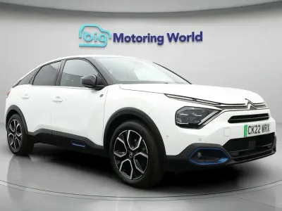 Usado Citroën e-C4 Shine 100 kW (136 CV) 2022 Blanco Utilitario