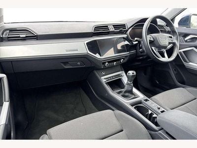 Used Audi Q3 Sport 150 HP (110 kW) 2024 Blue SUV