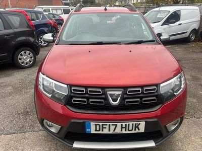 Used Dacia Sandero Ambiance 90 HP (66 kW) 2017 Red Hatchback