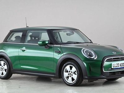 Begagnad Mini Cooper Classic 136 HK (100 kW) 2022 Grön Halvkombi