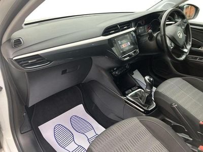 Used Vauxhall Corsa 74 HP (54 kW) 2021 White Hatchback