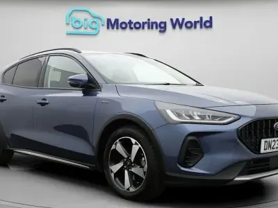 Used Ford Focus Active 125 HP (91 kW) 2023 Blue Hatchback