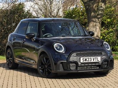 Used Mini Cooper Premium 136 HP (100 kW) 2023 Blue Hatchback