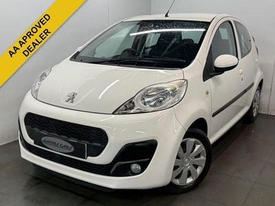 Used Peugeot 107 Active 68 HP (50 kW) 2012 White Hatchback