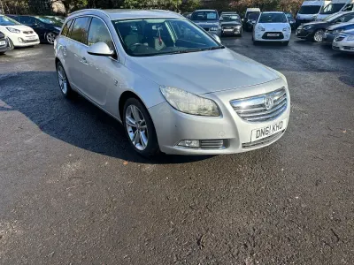 Begagnad Vauxhall Insignia SRi 160 HK (117 kW) 2011 Silver Kombi