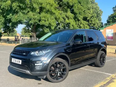 Used Land Rover Discovery 5 HSE 2018 Black SUV
