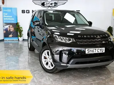 Used Land Rover Discovery 5 SE 240 HP (176 kW) 2017 Black SUV
