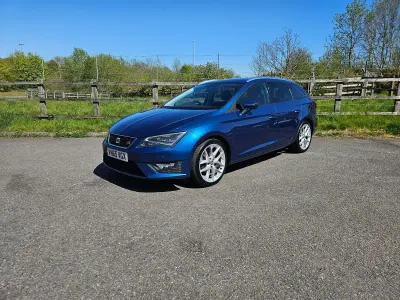 Usado Seat Leon FR 2015 Azul Carrinha