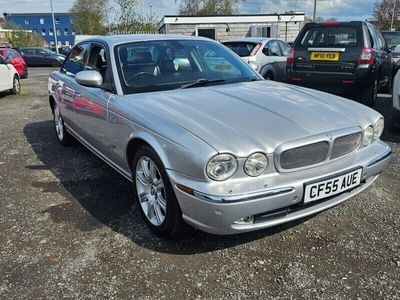 Jaguar XJ