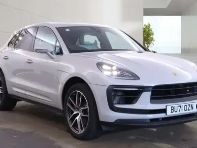 Used Porsche Macan 379 HP (278 kW) 2025 SUV