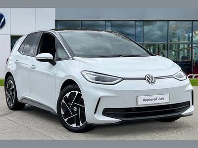 White Used 2025 VW ID.3 Pro Hatchback | £23,676 (A bit pricey)
