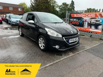 Used Peugeot 208 Style 82 HP (60 kW) 2014 Black Hatchback