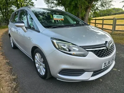 Used Vauxhall Zafira Design Edition 140 HP (102 kW) 2016 Silver MPV