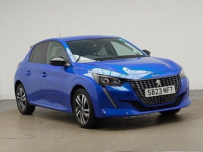 Begagnad Peugeot 208 Allure+ 100 HK (73 kW) 2023 Blå Halvkombi