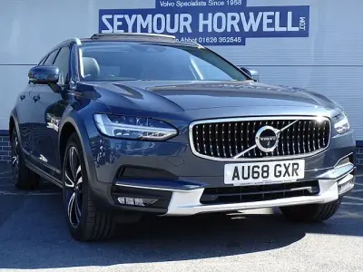 Used Volvo V90 CC Pro 190 HP (139 kW) 2018 Blue Estate