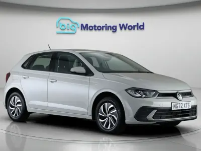 Begagnad VW Polo S 79 HK (58 kW) 2023 Grå Halvkombi