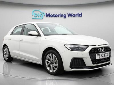 Used Audi A1 Sportback Sport 95 HP (69 kW) 2022 White Hatchback
