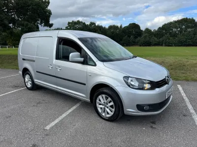 Used VW Caddy Maxi Highline 102 HP (75 kW) 2014 Silver MPV