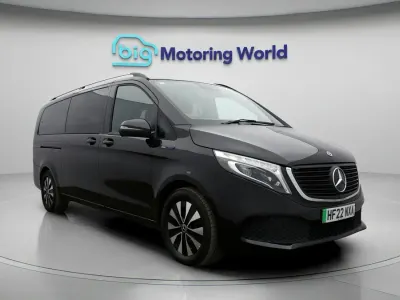 Usado Mercedes EQV300 295 kW (402 HP) 2022 Preto Carrinha