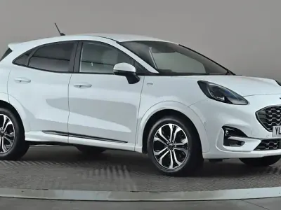 Begagnad Ford Puma ST-Line 125 HK (91 kW) 2023 Vit SUV