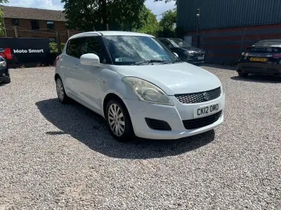 Used Suzuki Swift SZ3 94 HP (69 kW) 2012 White Hatchback