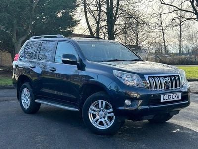Used Toyota Land Cruiser 190 HP (139 kW) 2012 Grey Estate