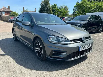Używany VW Golf VII R-line 150 KM (110 kW) 2019 Szary Hatchback