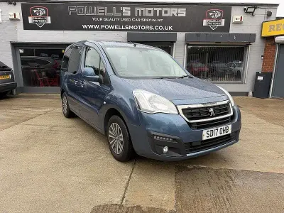 Used Peugeot Partner Tepee Allure 2017 Blue MPV