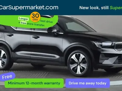 Używany Volvo XC40 Core 211 KM (155 kW) 2022 Czarny SUV