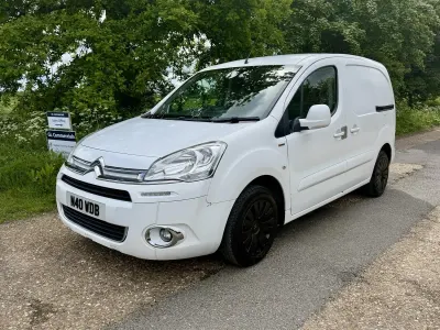 Used Citroën Berlingo 75 HP (55 kW) 2014 White MPV