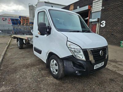 Used Nissan Interstar Tekna 145 HP (106 kW) 2023 White Van