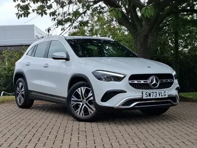 Used Mercedes GLA200 Executive 163 HP (119 kW) 2023 White SUV