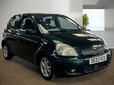 Used Toyota Yaris 2003 Green Hatchback