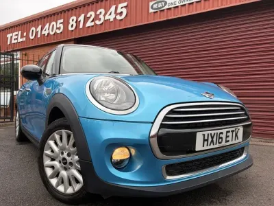 Usado Mini Cooper Hatch 2016 Azul Utilitario