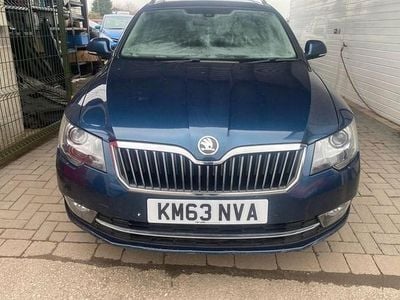 Blue Used 2014 Skoda Superb LAURIN & KLEMENT Estate | £4,950 (Good price)